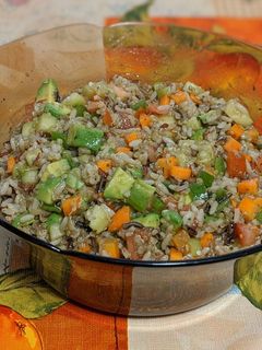 Una foto de Ensalada de quinoa y tres arroces