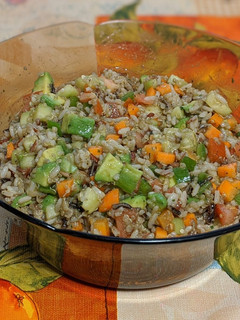 Una foto de Ensalada de quinoa y tres arroces