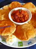 Masala Puri with tomato sabji