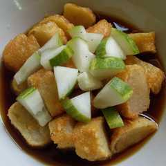 A picture of Pempek udang simple.