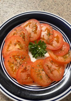 A picture of 🥗 🍅Tomato Salad 🍅 🥗.