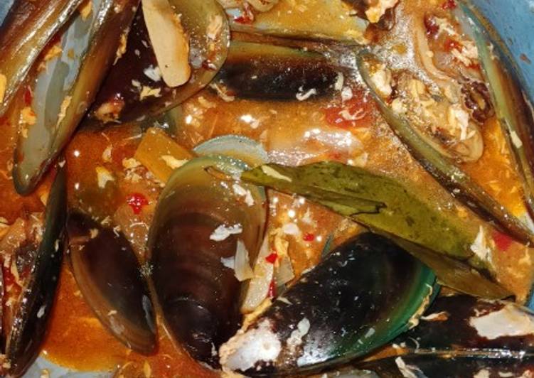 Kerang Ijo Saus Tiram Asam Pedas