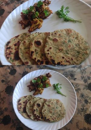 मिक्स्ड सब्ज़ी विद मेथी पालक के पराठे (mixed sabzi with methi palak paratha recipe in Hindi) रेसिपी मुख्य फोटो