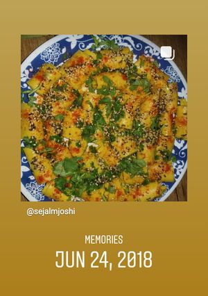 A picture of Khandvi.