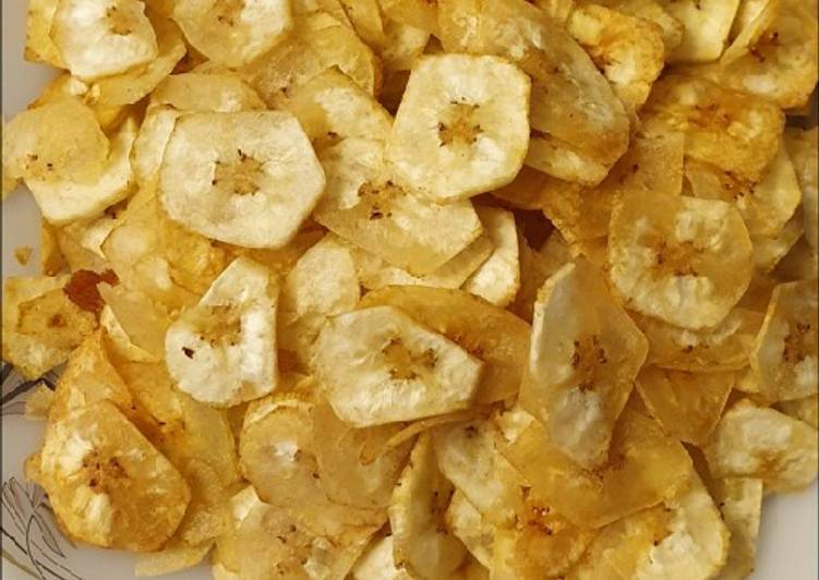 Raw banana chips