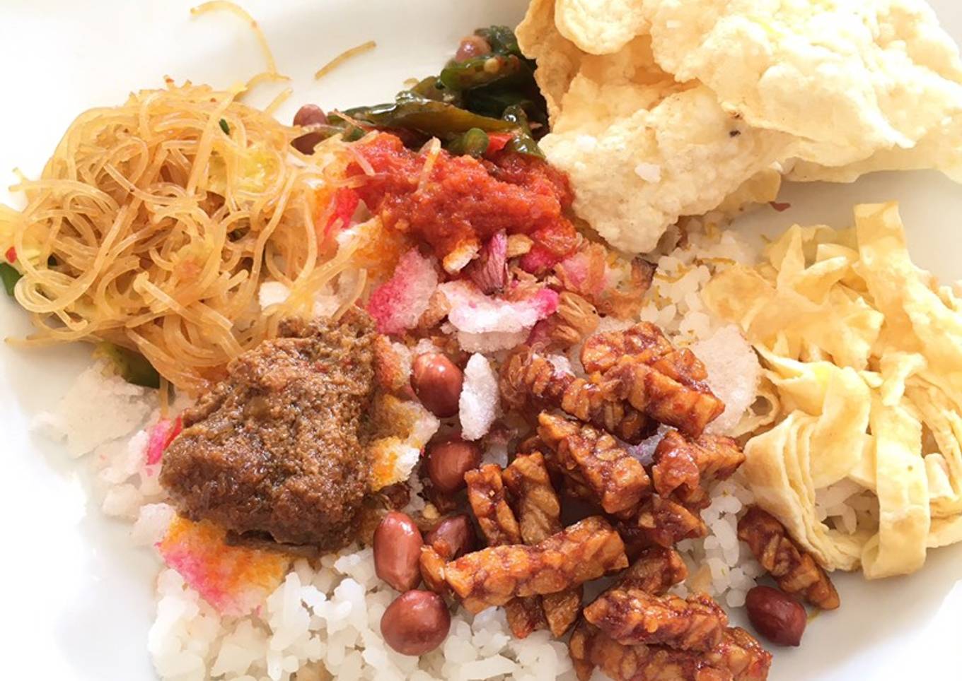 Bu Gurih (Nasi Gurih)