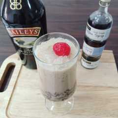 A picture of Es Cincau Jelly Cappucinno Ala Dapur Saya😘🍧.