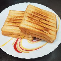 A picture of Grilled Cheese Potato Sandwich for kid's tiffin box.