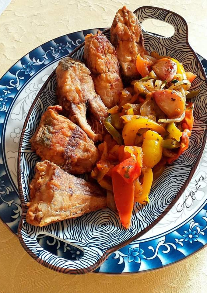 Una foto de Jureles de sangre con fritanga