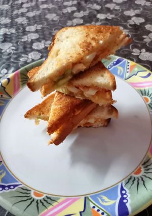 A picture of Eggs sandwich.