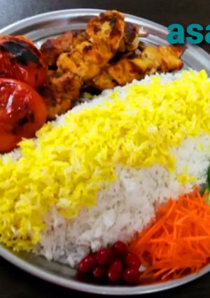 عکسی از دستور جوجه کباب تابه ای با برنج زعفرونی