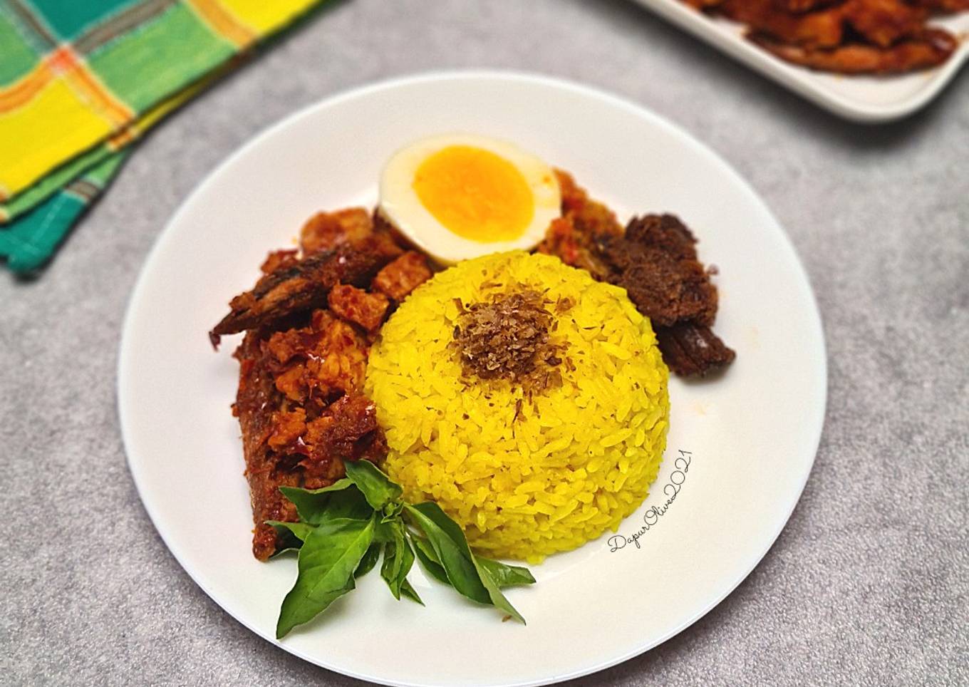 Nasi Kuning ala Banjar & Tongkol Tempe Masak Habang
