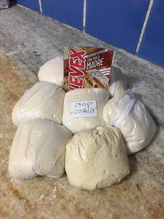 Una foto de Bollos de pizza para freezer con levadura MasaMadre
