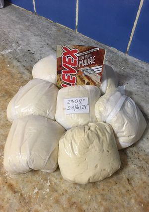 Una foto de Bollos de pizza para freezer con levadura MasaMadre