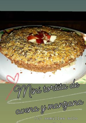 Una foto de Torta individual de avena y manzana