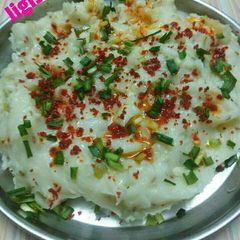 A picture of Khichu.