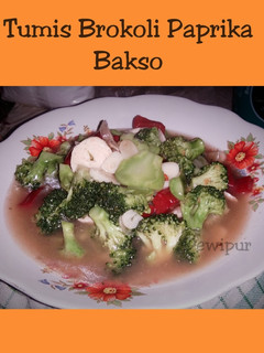 Foto resep Tumis Brokoli Paprika Bakso Ala Dewipur