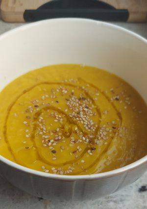 Una foto de Sopa fría de Zanahoria 🥕 y Manzana 🍎