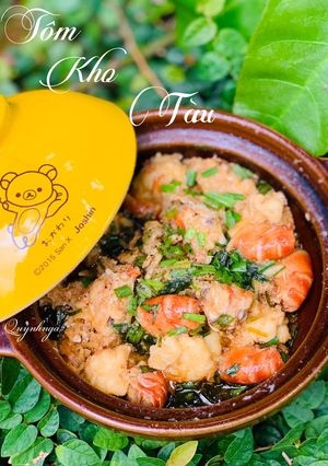 Hình của món Tôm kho tàu.