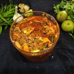 A picture of Instant Raw Turmeric and Green Chili Pickle.