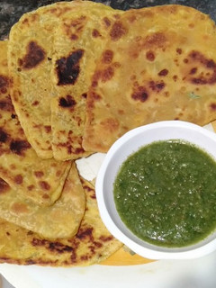मूली के पराठे (mooli ke parathe recipe in Hindi) रेसिपी मुख्य फोटो
