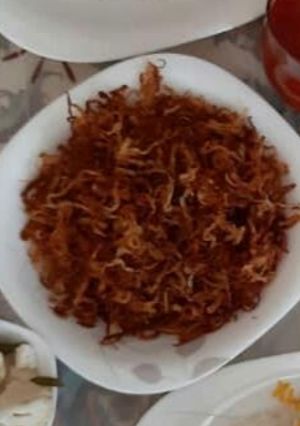 عکسی از دستور روش درست کردن پیاز داغ کم روغن