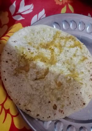 दाल की रोटी(DAAL KI ROTI RECIPE IN HINDI) रेसिपी मुख्य फोटो