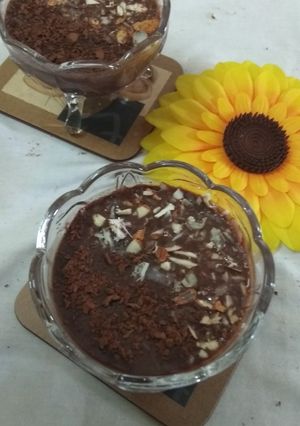 A picture of Chocolate Custard.