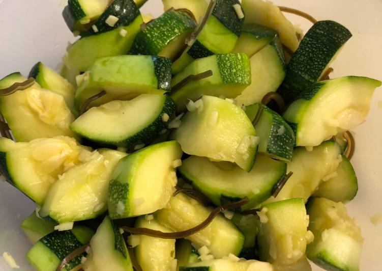 Steps to Make Award-winning Zucchini Instant Pickles