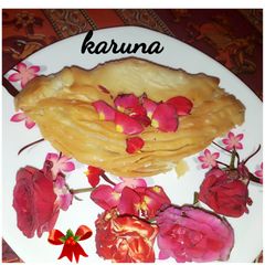 A picture of Leyered gujiya puff (pragri).