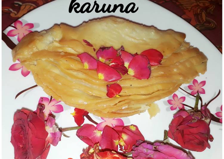 Recipe of Award-winning Leyered gujiya puff (pragri)