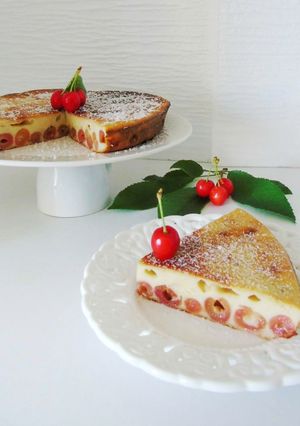 O poză a rețetei Clafoutis cu cireșe.