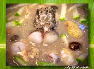 Hình của món Cháo Cá Nấu Bầu, Nấm Rơm, Trứng Vịt Lộn.