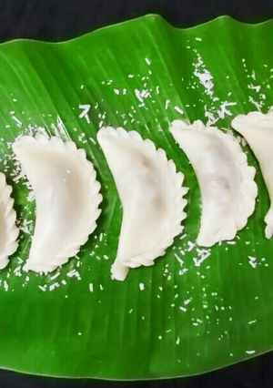 A picture of Rice pitha.