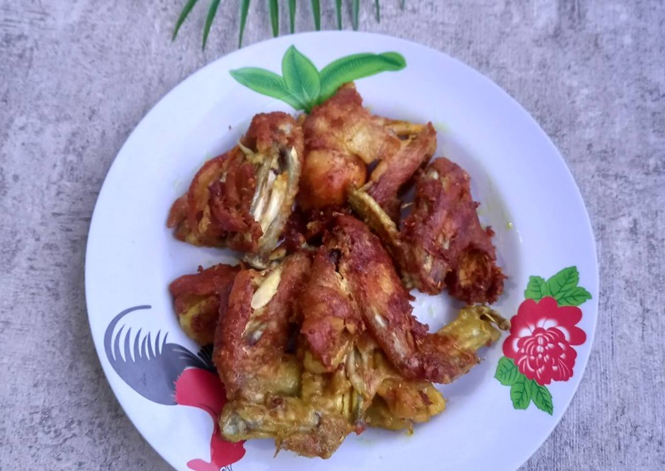 Ayam goreng gurih santan