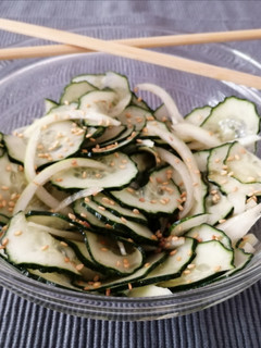 Una foto de Ensalada de pepino japonesa