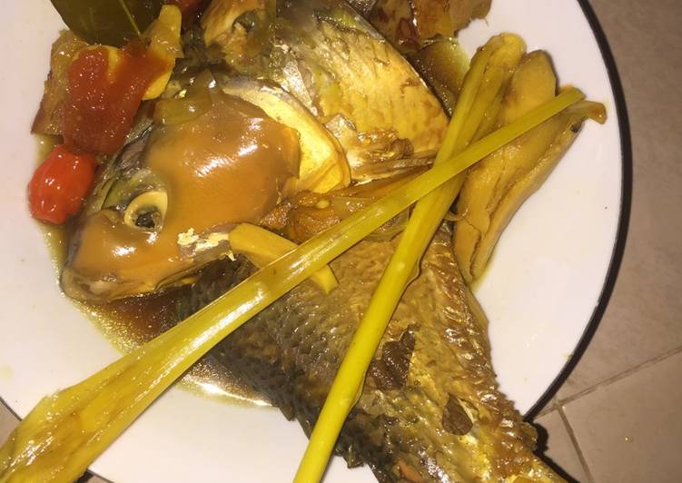 Homemade Pindang Bandeng (Milkfish; Fish Soup)