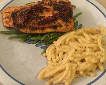 Without Fail Serving Recipe Blackened Salmon with Green Beans and Cajun Gouda Mac  Delicious Simple