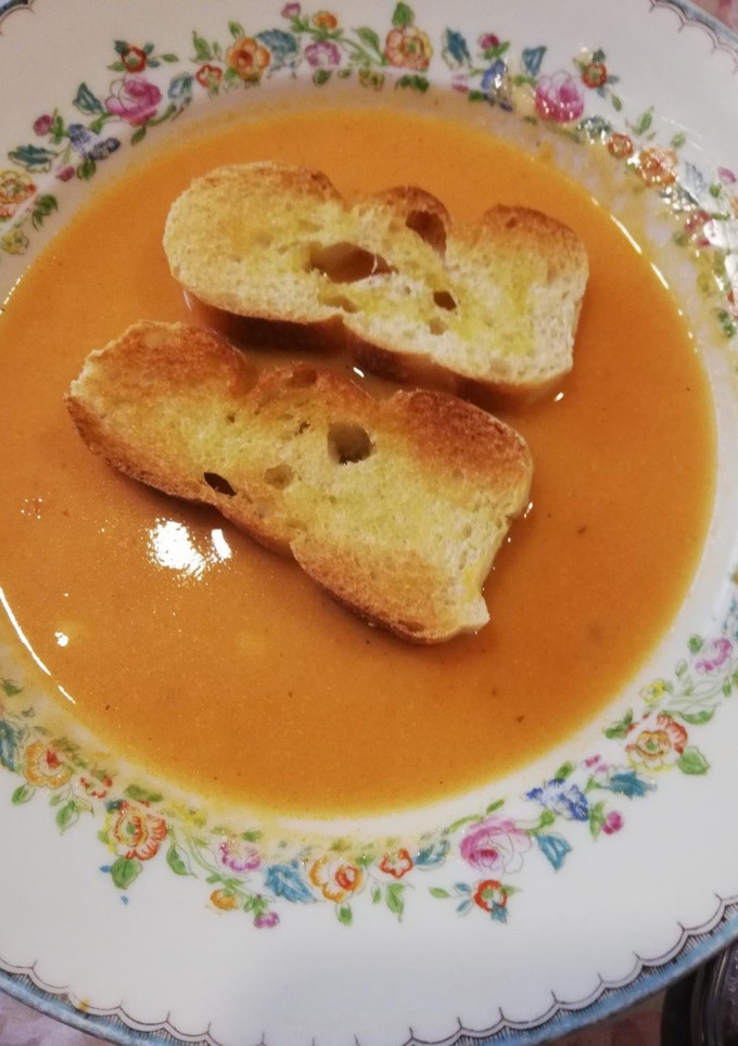 Una foto de Sopa de elote con chipotle