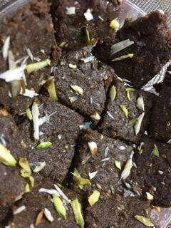 રાગી સુખડી (Ragi Sukhdi Recipe In Gujarati) રેસીપી મુખ્ય ફોટો