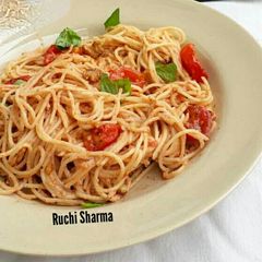 A picture of Roasted Tomato Basil Pesto Pasta.