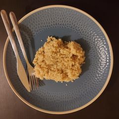 A picture of Bulgur wheat with vegetable stock.