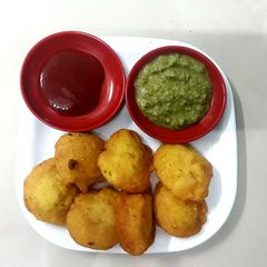 A picture of Moong Dal Vada.