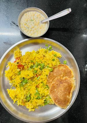 A picture of Vegetable Pulao💚💚.