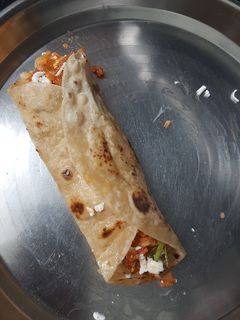 પનીર પોટેટો ફ્રેન્કી વિથ ઓનિયન રેસીપી મુખ્ય ફોટો