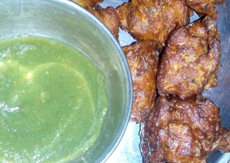 Soya bean chunks (pakora)