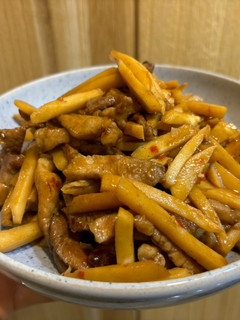 十三香椒鹽竹筍炒肉絲 的食譜成品照片