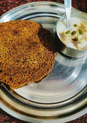 A picture of Ragi Oats Chilla.