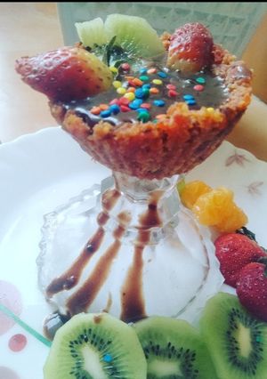 A picture of Edible choco gajar halwa cups.