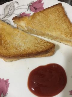 ब्रेड टोस्ट(bread toast recipe in hindi) रेसिपी मुख्य फोटो